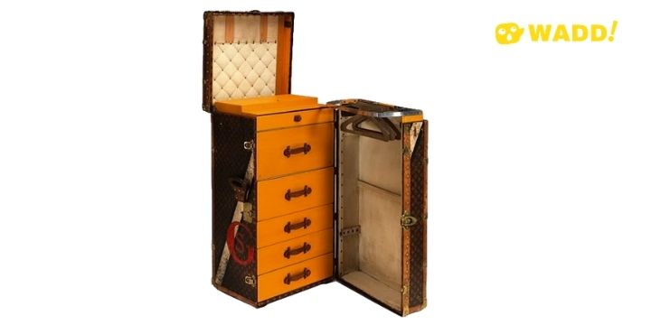 Rags To Riches: Louis Vuitton: Vertical Bag